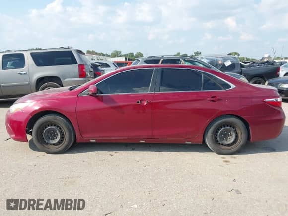 2016 Toyota Camry XLE с VIN 4T1BF1FK4GU605739, выставлен на аукционе IAAI как лот 43224213 с пробегом 182 485 миль миль и . История ставок и продаж доступна на DreamBid. Изображение 14.