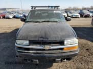 ✅ 2003 Chevrolet S-10 LS • VIN: 1GCDT13X43K185296 • Лот: 47947455. Опубликован ранее на Copart с пробегом 174 264 миль. Бесплатный доступ к архиву аукционных продаж из США и подробный отчёт об истории автомобиля на DreamBid. Изображение 5.