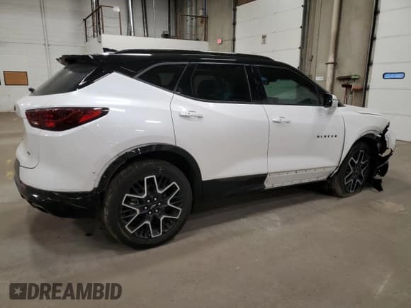 ✅ 2024 Chevrolet Blazer RS • VIN: 3GNKBKRS4RS272762 • Lot: 90897215. Listed on Copart with 14,249 mi. Free auction sales archive from the USA and detailed vehicle history report at DreamBid. Image 3.