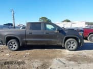 ✅ 2021 GMC Sierra 1500 • VIN: 3GTU9AEF2MG293010 • Lot: 41292323. Wystawiony na IAAI z przebiegiem 71 776 mil. Bezpłatny archiwum sprzedaży aukcyjnych z USA i szczegółowy raport historii pojazdu na DreamBid. Zdjęcie 13.