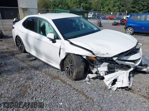 2023 Toyota Camry SE с VIN 4T1G11BK6PU085036, выставлен на аукционе IAAI как лот 43118906 с пробегом 33 413 миль миль и . История ставок и продаж доступна на DreamBid. Изображение 1.