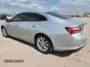 2019 Chevrolet Malibu LT с VIN 1G1ZD5ST5KF118277, выставлен на аукционе Copart как лот 82570505 с пробегом 108 267 миль миль и Списание • Salvage title. История ставок и продаж доступна на DreamBid. Изображение 2.