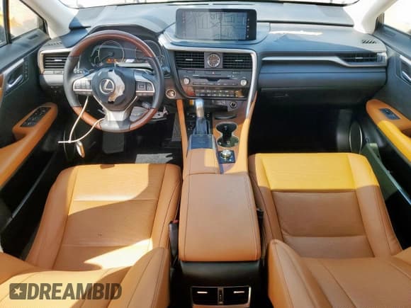 ✅ 2022 Lexus RX 350L • VIN: JTJHZKEA9N2028507 • Lot: 82072945. Wystawiony na Copart z przebiegiem 26 418 mil. Bezpłatny archiwum sprzedaży aukcyjnych z USA i szczegółowy raport historii pojazdu na DreamBid. Zdjęcie 8.