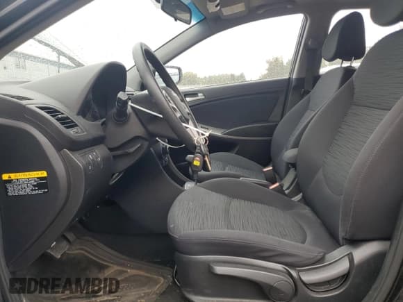 ✅ 2015 Hyundai Accent GS • VIN: KMHCT5AE1FU204024 • Lot: 80842995. Wystawiony na Copart z przebiegiem 92 448 mil. Bezpłatny archiwum sprzedaży aukcyjnych z USA i szczegółowy raport historii pojazdu na DreamBid. Zdjęcie 7.