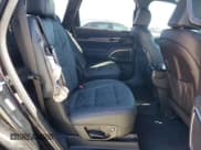 ✅ 2025 Kia Telluride SX X-Line • VIN: 5XYP5DGC5SG649118 • Lot: 82638105. Wystawiony na Copart z przebiegiem 6 676 mil. Bezpłatny archiwum sprzedaży aukcyjnych z USA i szczegółowy raport historii pojazdu na DreamBid. Zdjęcie 11.