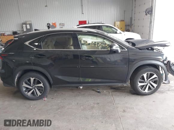 ✅ 2018 Lexus NX 300 • VIN: JTJBARBZ6J2154494 • Lot: 42999752. Listed on IAAI with 71,189 mi. Free auction sales archive from the USA and detailed vehicle history report at DreamBid. Image 14.