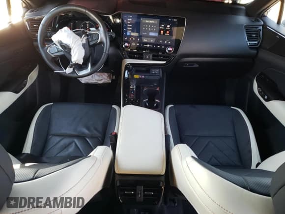 ✅ 2023 Lexus NX 350h Luxury • VIN: 2T2HKCEZ5PC013411 • Lot: 85705704. Wystawiony na Copart z przebiegiem 28 660 mil. Bezpłatny archiwum sprzedaży aukcyjnych z USA i szczegółowy raport historii pojazdu na DreamBid. Zdjęcie 8.