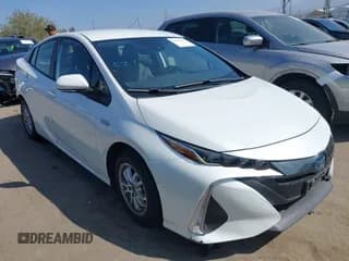 ✅ 2022 Toyota Prius LE • VIN: JTDKAMFP0N3228619 • Лот: 43339281. Опубликован ранее на IAAI с пробегом 73 095 миль. Бесплатный доступ к архиву аукционных продаж из США и подробный отчёт об истории автомобиля на DreamBid. Изображение 1.