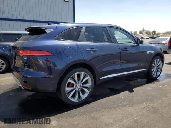 ✅ 2018 Jaguar F-Pace S • VIN: SADCM2FV3JA248226 • Lot: 67991255. Wystawiony na Copart z przebiegiem 43 669 mil. Bezpłatny archiwum sprzedaży aukcyjnych z USA i szczegółowy raport historii pojazdu na DreamBid. Zdjęcie 3.