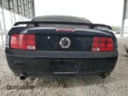 ✅ 2006 Ford Mustang GT Deluxe • VIN: 1ZVHT82H965213680 • Lot: 80525525. Wystawiony na Copart z przebiegiem 161 509 mil. Bezpłatny archiwum sprzedaży aukcyjnych z USA i szczegółowy raport historii pojazdu na DreamBid. Zdjęcie 6.