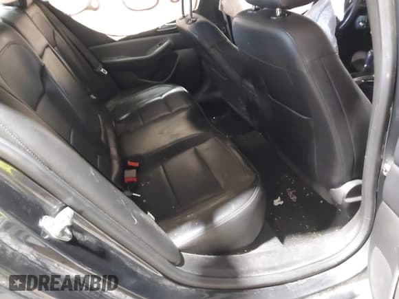 ✅ 2014 Chevrolet Malibu LTZ • VIN: 1G11H5SL7EF132977 • Lot: 43489929. Listed on IAAI with 144,561 mi. Free auction sales archive from the USA and detailed vehicle history report at DreamBid. Image 8.