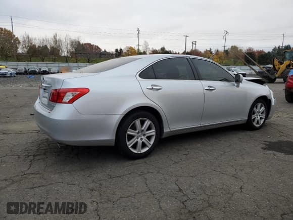 ✅ 2007 Lexus ES 330 • VIN: JTHBJ46G272093862 • Лот: 92066765. Опубликован ранее на Copart с пробегом 167 808 миль. Бесплатный доступ к архиву аукционных продаж из США и подробный отчёт об истории автомобиля на DreamBid. Изображение 3.