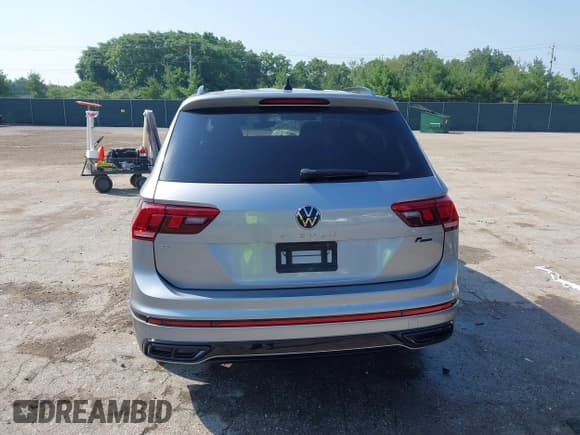 ✅ 2023 Volkswagen Tiguan SE R-Line Black • VIN: 3VVCB7AX2PM055070 • Лот: 42787459. Опубликован ранее на IAAI с пробегом 88 798 миль. Бесплатный доступ к архиву аукционных продаж из США и подробный отчёт об истории автомобиля на DreamBid. Изображение 16.