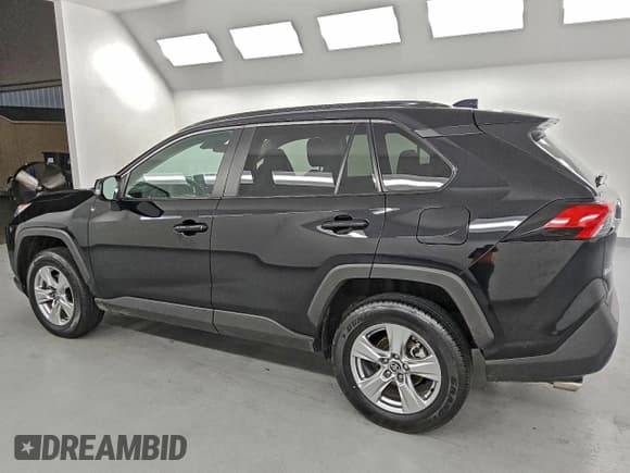 ✅ 2025 Toyota RAV4 XLE • VIN: 2T3W1RFV7SC315800 • Lot: 93185435. Listed on Copart with 20,703 mi. Free auction sales archive from the USA and detailed vehicle history report at DreamBid. Image 2.
