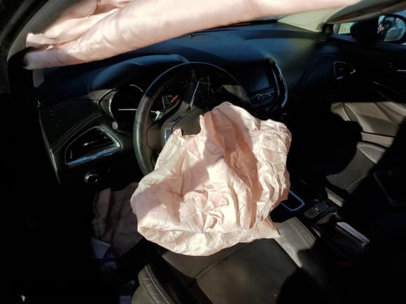 ✅ 2017 Chevrolet Cruze Premier • VIN: 1G1BF5SMXH7238857 • Lot: 43910763. Listed on Copart with Not provided. Free auction sales archive from the USA and detailed vehicle history report at DreamBid. Image 8.