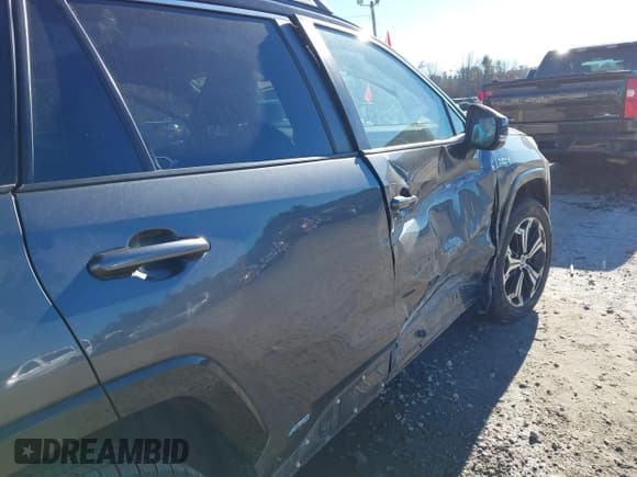 ✅ 2021 Toyota RAV4 XSE • VIN: JTMEB3FV3MD012842 • Lot: 43735156. Listed on IAAI with 66,671 mi. Free auction sales archive from the USA and detailed vehicle history report at DreamBid. Image 6.