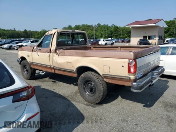 ✅ 1990 Ford F-250 • VIN: 2FTHF26H4LCA00395 • Lot: 60321695. Wystawiony na Copart z przebiegiem 50 927 mil. Bezpłatny archiwum sprzedaży aukcyjnych z USA i szczegółowy raport historii pojazdu na DreamBid. Zdjęcie 2.