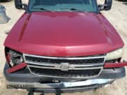 ✅ 2006 Chevrolet Silverado 2500HD LT2 • VIN: 1GCHK23U06F158786 • Lot: 60594805. Wystawiony na Copart z przebiegiem 209 549 mil. Bezpłatny archiwum sprzedaży aukcyjnych z USA i szczegółowy raport historii pojazdu na DreamBid. Zdjęcie 11.