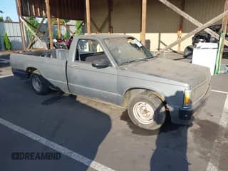 ✅ 1986 Chevrolet S-10 • VIN: 1GCCS14RXG8188429 • Lot: 42624740. Wystawiony na IAAI z przebiegiem 34 466 mil. Bezpłatny archiwum sprzedaży aukcyjnych z USA i szczegółowy raport historii pojazdu na DreamBid. Zdjęcie 1.