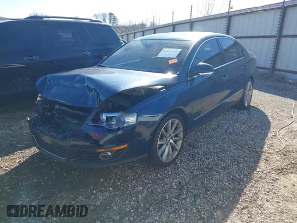 ✅ 2008 Volkswagen Passat 3.6L V6 • VIN: WVWCU73C48E048003 • Lot: 41414998. Listed on IAAI with 71,069 mi. Free auction sales archive from the USA and detailed vehicle history report at DreamBid. Image 17.
