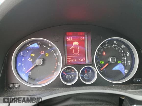 ✅ 2009 Volkswagen Golf GTI • VIN: WVWFD71K39W140240 • Lot: 88450605. Listed on Copart with 135,139 mi. Free auction sales archive from the USA and detailed vehicle history report at DreamBid. Image 9.