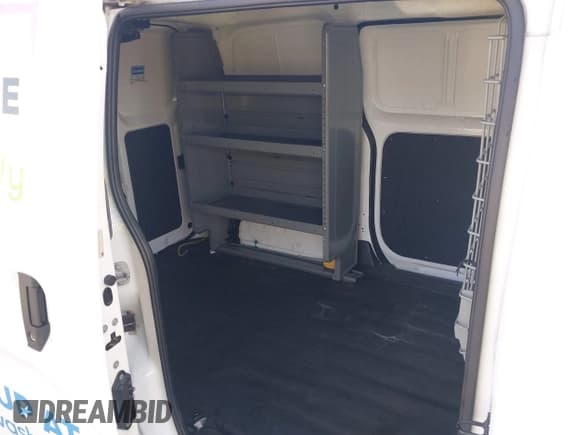 ✅ 2015 Nissan NV200 SV • VIN: 3N6CM0KNXFK693331 • Lot: 42428684. Listed on IAAI with 158,605 mi. Free auction sales archive from the USA and detailed vehicle history report at DreamBid. Image 8.