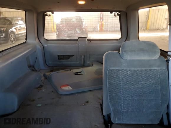 ✅ 1996 Ford Explorer XL • VIN: 1FMDU32XXTZA06644 • Lot: 52307605. Listed on Copart with 115,945 mi. Free auction sales archive from the USA and detailed vehicle history report at DreamBid. Image 10.