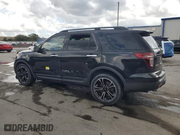 ✅ 2014 Ford Explorer Sport • VIN: 1FM5K8GTXEGC33067 • Lot: 90414965. Wystawiony na Copart z przebiegiem 180 954 mil. Bezpłatny archiwum sprzedaży aukcyjnych z USA i szczegółowy raport historii pojazdu na DreamBid. Zdjęcie 2.