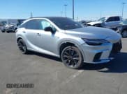 ✅ 2023 Lexus RX 500h F Sport Performance • VIN: 2T2BCMEAXPC010507 • Lot: 41383030. Wystawiony na IAAI z przebiegiem 10 075 mil. Bezpłatny archiwum sprzedaży aukcyjnych z USA i szczegółowy raport historii pojazdu na DreamBid. Zdjęcie 1.