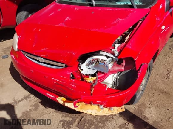 ✅ 2005 Chevrolet Aveo LS • VIN: KL1TD62605B463281 • Lot: 41681775. Wystawiony na IAAI z przebiegiem 147 901 mil. Bezpłatny archiwum sprzedaży aukcyjnych z USA i szczegółowy raport historii pojazdu na DreamBid. Zdjęcie 6.