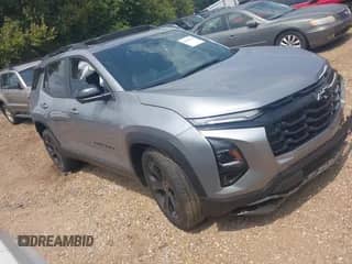 2025 Chevrolet Equinox FWD LT z VIN 3GNAXHEG0SL201527, wystawiony jako IAAI lot #43027510 z przebiegiem 12 574 mil mil oraz . Historia ofert i sprzedaży dostępna na DreamBid. Obrazek 1.