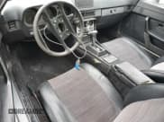 ✅ 1983 Porsche 944 • VIN: WP0AA0948DN453105 • Лот: 58870185. Опубликован ранее на Copart с пробегом 96 753 миль. Бесплатный доступ к архиву аукционных продаж из США и подробный отчёт об истории автомобиля на DreamBid. Изображение 8.