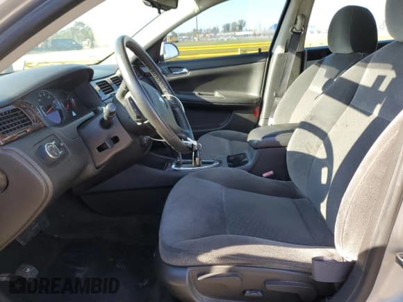 ✅ 2014 Chevrolet Impala LT • VIN: 2G1WB5E39E1126365 • Лот: 85757135. Опубликован ранее на Copart с пробегом 159 162 миль. Бесплатный доступ к архиву аукционных продаж из США и подробный отчёт об истории автомобиля на DreamBid. Изображение 7.