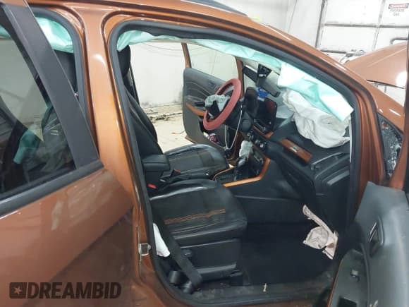 ✅ 2018 Ford EcoSport SES • VIN: MAJ6P1CL3JC193817 • Lot: 43724741. Listed on IAAI with 103,985 mi. Free auction sales archive from the USA and detailed vehicle history report at DreamBid. Image 5.