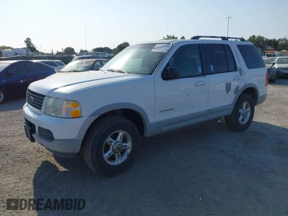 ✅ 2002 Ford Explorer XLT • VIN: 1FMZU73E52ZA40029 • Лот: 42370340. Опубликован ранее на IAAI с пробегом 119 651 миль. Бесплатный доступ к архиву аукционных продаж из США и подробный отчёт об истории автомобиля на DreamBid. Изображение 17.