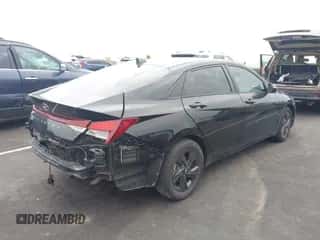 2021 Hyundai Elantra SEL with VIN KMHLM4AG1MU096705, listed as a IAAI auction lot 43237415 with 64,062 mi miles and . Bid and sale history available at DreamBid. Image 4.