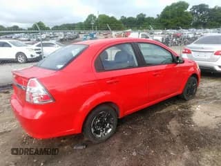 ✅ 2011 Chevrolet Aveo 1LT • VIN: KL1TD5DE4BB148168 • Lot: 42320487. Wystawiony na IAAI z przebiegiem 64 538 mil. Bezpłatny archiwum sprzedaży aukcyjnych z USA i szczegółowy raport historii pojazdu na DreamBid. Zdjęcie 4.
