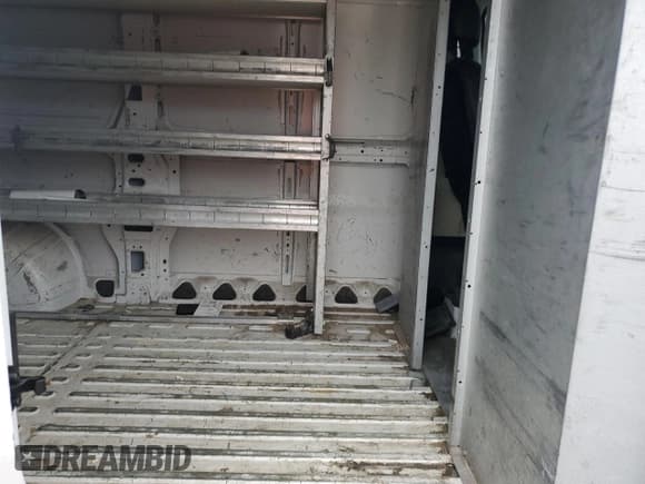 ✅ 2014 Ram ProMaster Cargo • VIN: 3C6TRVAG6EE114568 • Lot: 45037505. Wystawiony na Copart z przebiegiem 128 758 mil. Bezpłatny archiwum sprzedaży aukcyjnych z USA i szczegółowy raport historii pojazdu na DreamBid. Zdjęcie 11.