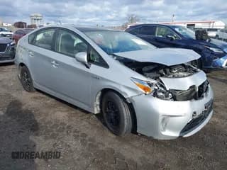 ✅ 2015 Toyota Prius Three • VIN: JTDKN3DU8F1948013 • Lot: 43647679. Wystawiony na IAAI z przebiegiem 112 195 mil. Bezpłatny archiwum sprzedaży aukcyjnych z USA i szczegółowy raport historii pojazdu na DreamBid. Zdjęcie 1.