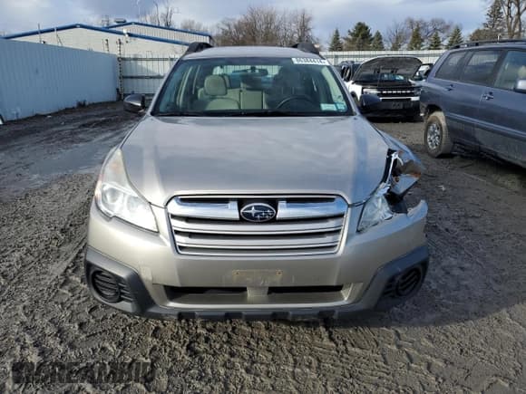 ✅ 2014 Subaru Outback 2.5i • VIN: 4S4BRBAC6E1232201 • Лот: 86384414. Опубликован ранее на Copart с пробегом 226 546 миль. Бесплатный доступ к архиву аукционных продаж из США и подробный отчёт об истории автомобиля на DreamBid. Изображение 5.