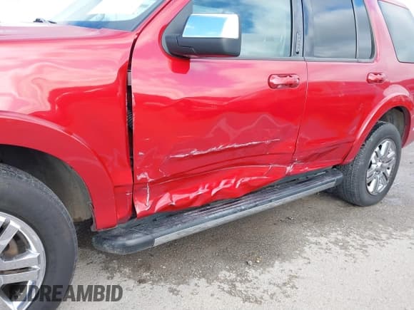 ✅ 2010 Ford Explorer Limited • VIN: 1FMEU7FE6AUA10298 • Lot: 41094417. Wystawiony na IAAI z przebiegiem 162 103 mil. Bezpłatny archiwum sprzedaży aukcyjnych z USA i szczegółowy raport historii pojazdu na DreamBid. Zdjęcie 6.