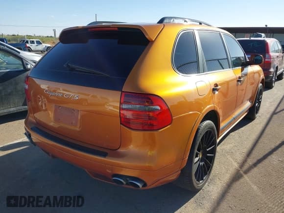 ✅ 2008 Porsche Cayenne GTS • VIN: WP1AD29P48LA72431 • Lot: 42437071. Listed on IAAI with 202,497 mi. Free auction sales archive from the USA and detailed vehicle history report at DreamBid. Image 4.