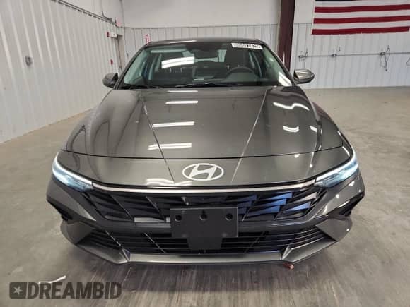 2025 Hyundai Elantra SEL Convenience с VIN KMHLS4DG8SU024009, выставлен на аукционе Copart как лот 90807425 с пробегом 9 698 миль миль и Чистый • Clean title. История ставок и продаж доступна на DreamBid. Изображение 5.