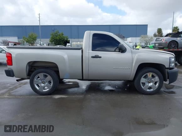✅ 2007 Chevrolet Silverado 1500 Work Truck • VIN: 1GCEC14X97Z612357 • Лот: 41814559. Опубликован ранее на IAAI с пробегом 176 664 миль. Бесплатный доступ к архиву аукционных продаж из США и подробный отчёт об истории автомобиля на DreamBid. Изображение 13.