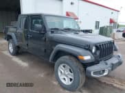 ✅ 2023 Jeep Gladiator Sport S • VIN: 1C6HJTAG8PL522548 • Лот: 42278010. Опубликован ранее на IAAI с пробегом 58 491 миль. Бесплатный доступ к архиву аукционных продаж из США и подробный отчёт об истории автомобиля на DreamBid. Изображение 1.