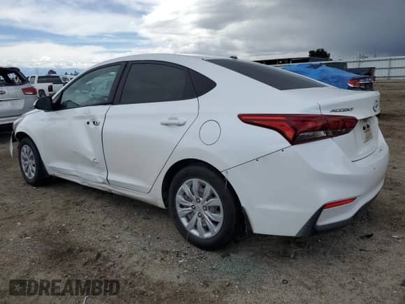 2020 Hyundai Accent SE z VIN 3KPC24A66LE126554, wystawiony jako Copart lot #49970994 z przebiegiem 92 061 mil mil oraz . Historia ofert i sprzedaży dostępna na DreamBid. Obrazek 2.