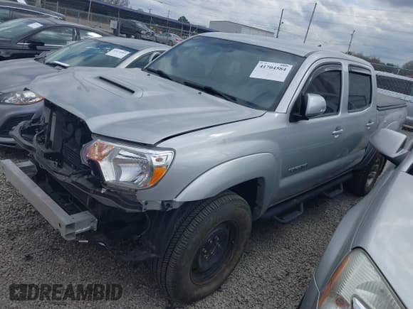 ✅ 2012 Toyota Tacoma • VIN: 3TMLU4ENXCM083340 • Lot: 41704584. Listed on IAAI with 120,944 mi. Free auction sales archive from the USA and detailed vehicle history report at DreamBid. Image 17.