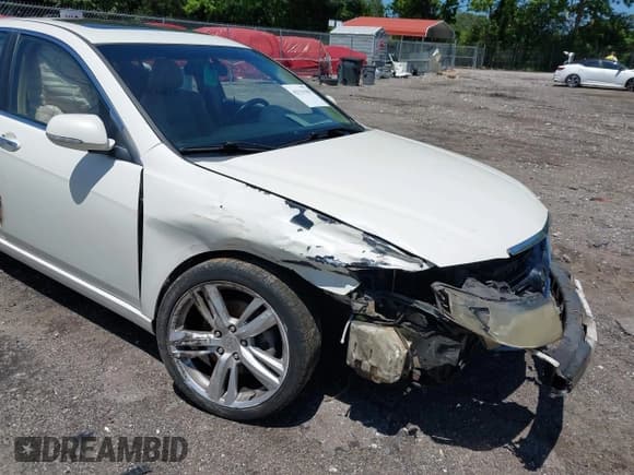 ✅ 2005 Acura TSX • VIN: JH4CL96885C033368 • Lot: 42316386. Listed on IAAI with 338,591 mi. Free auction sales archive from the USA and detailed vehicle history report at DreamBid. Image 6.