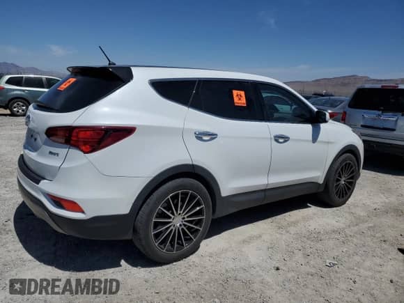 ✅ 2018 Hyundai Santa Fe 2.4L • VIN: 5NMZT3LB8JH105769 • Lot: 49332063. Wystawiony na Copart z przebiegiem 54 776 mil mil. Skorzystaj z bezpłatnego archiwum sprzedaży aukcyjnych z USA i zobacz szczegółowy raport historii pojazdu na DreamBid. Zdjęcie 3.