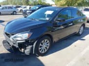 ✅ 2019 Nissan Sentra S • VIN: 3N1AB7AP9KY261397 • Lot: 43339320. Wystawiony na IAAI z przebiegiem 82 018 mil. Bezpłatny archiwum sprzedaży aukcyjnych z USA i szczegółowy raport historii pojazdu na DreamBid. Zdjęcie 2.